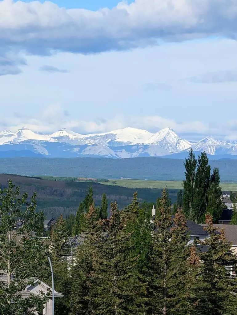 271 Sienna Park View SW Calgary AB T3H 3L2