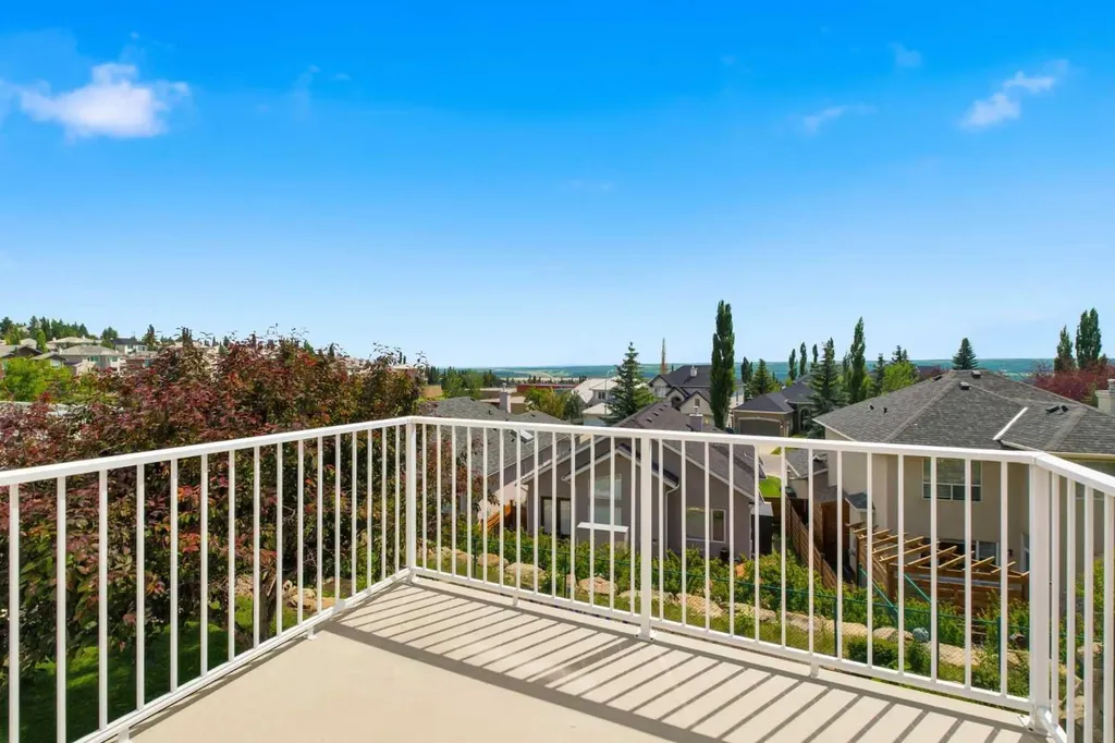 271 Sienna Park View SW Calgary AB T3H 3L2