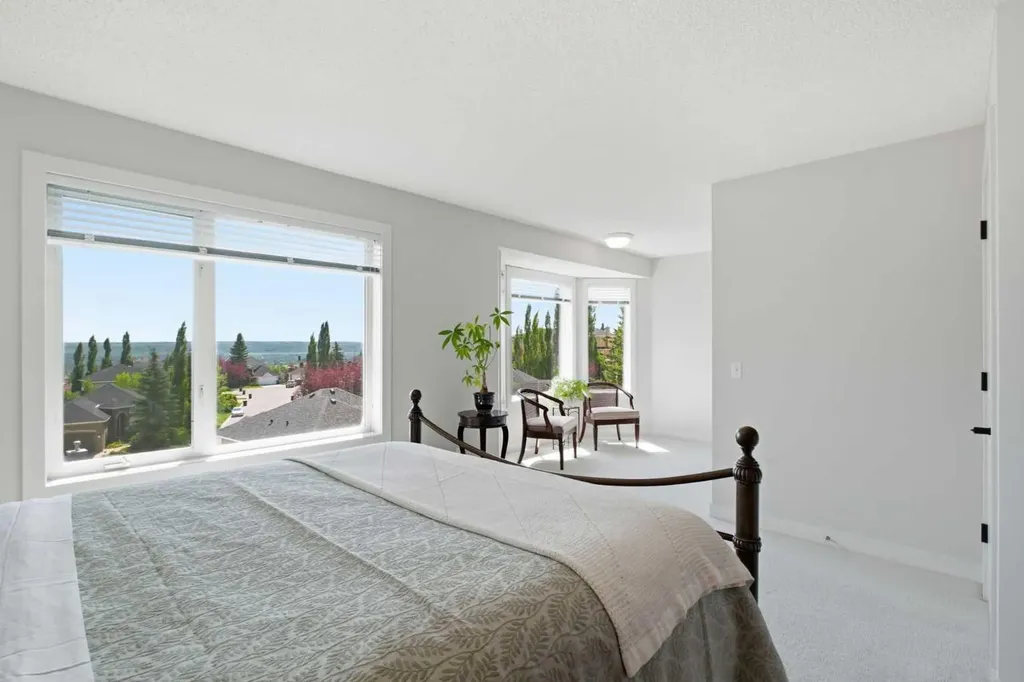 271 Sienna Park View SW Calgary AB T3H 3L2