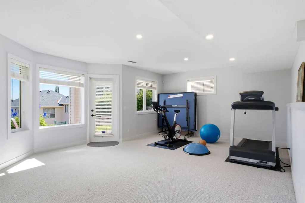 271 Sienna Park View SW Calgary AB T3H 3L2