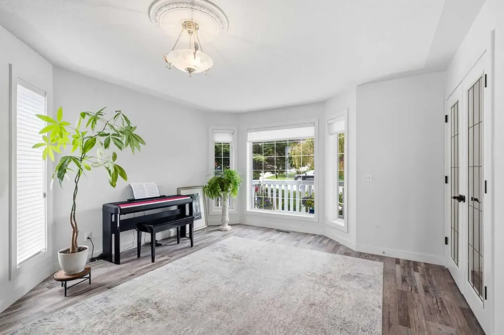 271 Sienna Park View SW Calgary AB T3H 3L2