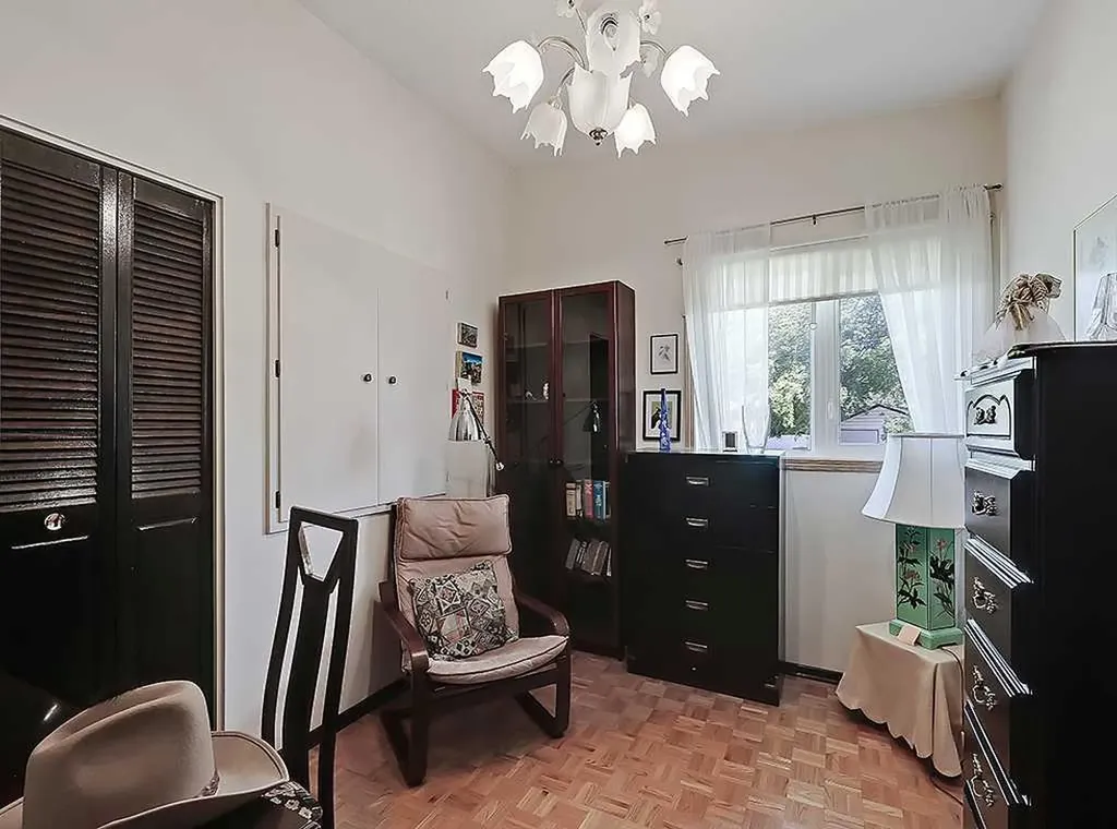 3911 Vincent Drive NW Calgary AB T2N 0K2
