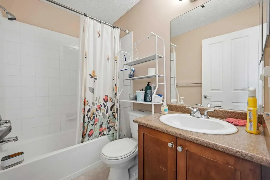 1140 Taradale Drive NE Calgary AB T3J 0G1