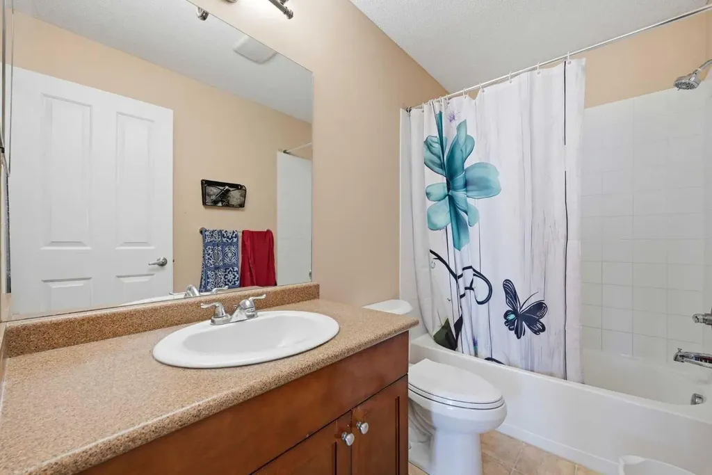 1140 Taradale Drive NE Calgary AB T3J 0G1