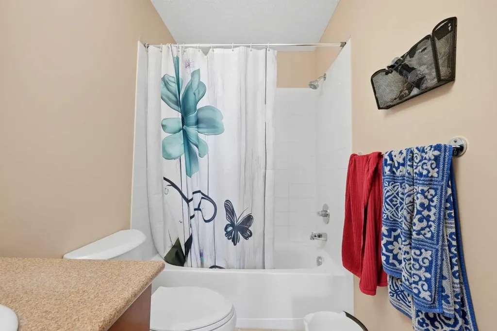 1140 Taradale Drive NE Calgary AB T3J 0G1