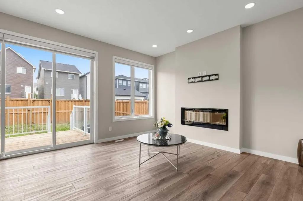 109 Mallard Grove SE Calgary AB T3S 0E2