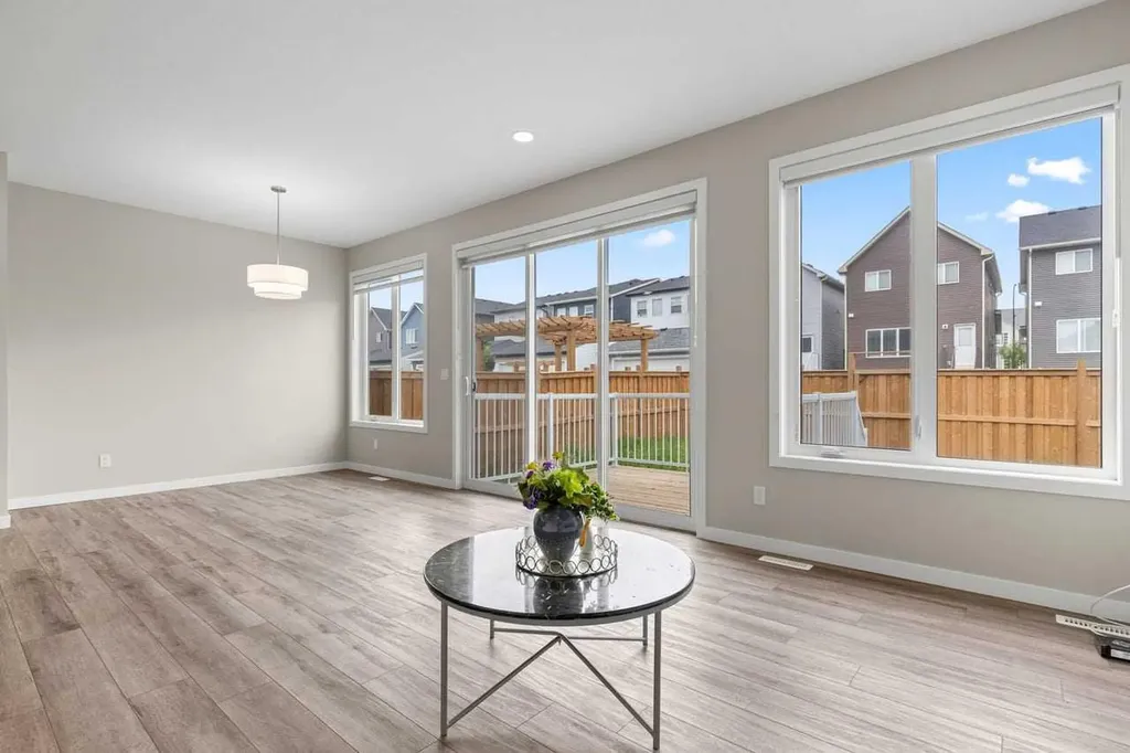 109 Mallard Grove SE Calgary AB T3S 0E2