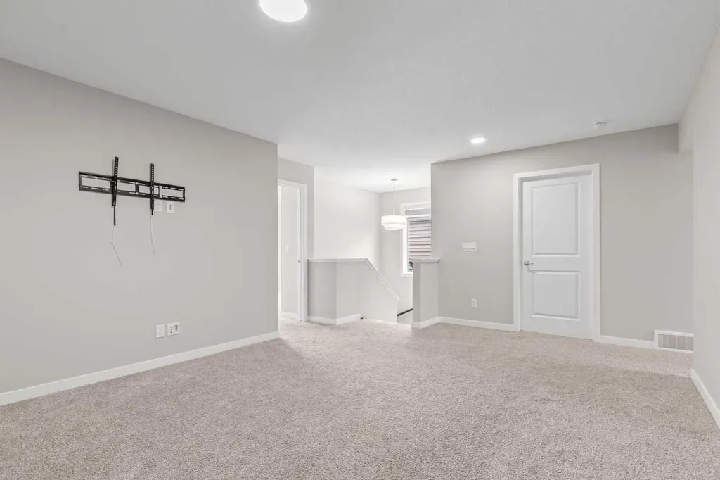 109 Mallard Grove SE Calgary AB T3S 0E2