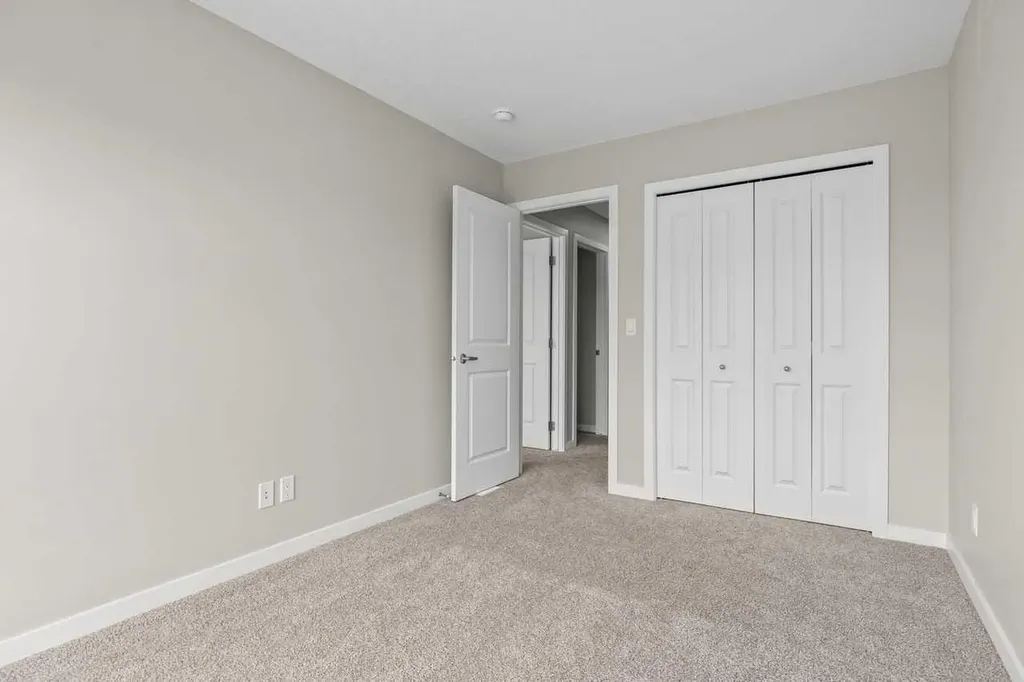 109 Mallard Grove SE Calgary AB T3S 0E2