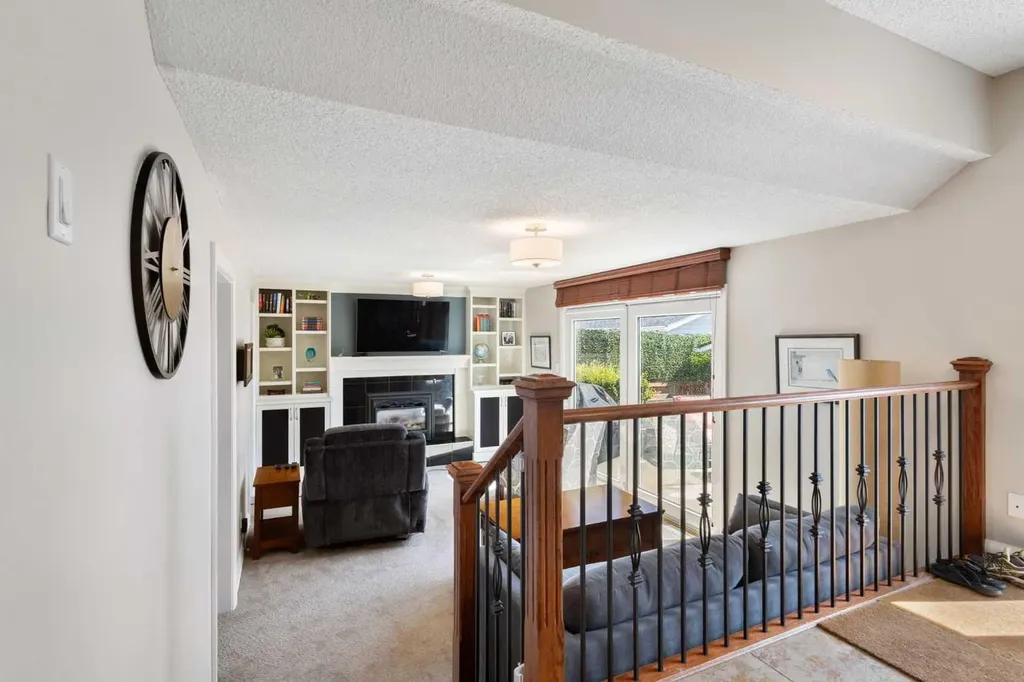 10720 Maplecrest Road SE Calgary AB T2J 1Y1