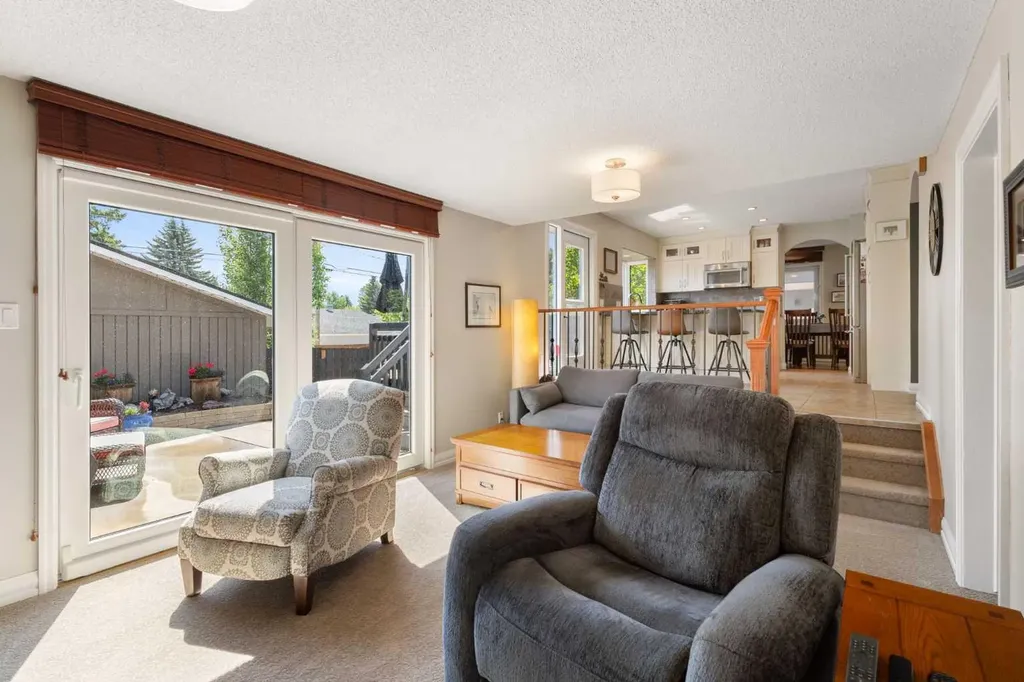 10720 Maplecrest Road SE Calgary AB T2J 1Y1