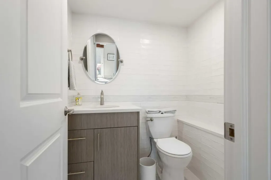 10720 Maplecrest Road SE Calgary AB T2J 1Y1