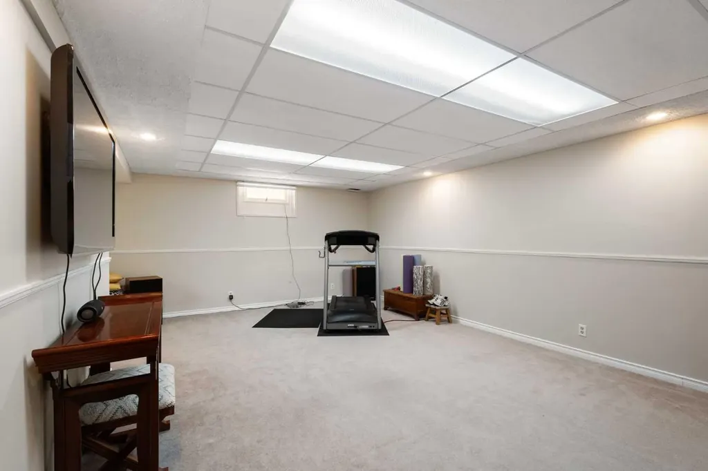 10720 Maplecrest Road SE Calgary AB T2J 1Y1