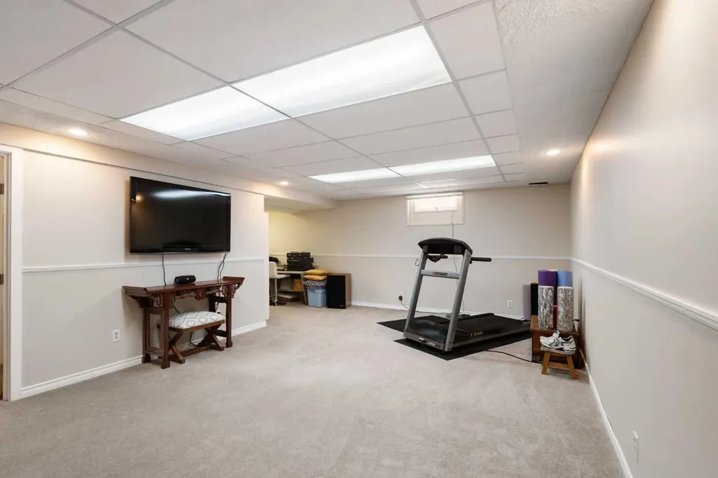 10720 Maplecrest Road SE Calgary AB T2J 1Y1