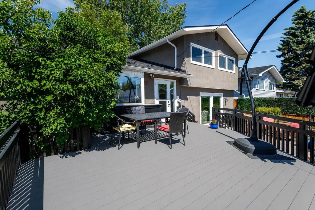 10720 Maplecrest Road SE Calgary AB T2J 1Y1