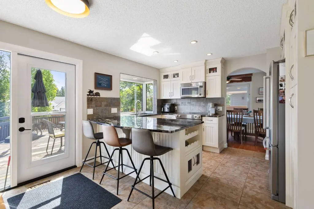 10720 Maplecrest Road SE Calgary AB T2J 1Y1