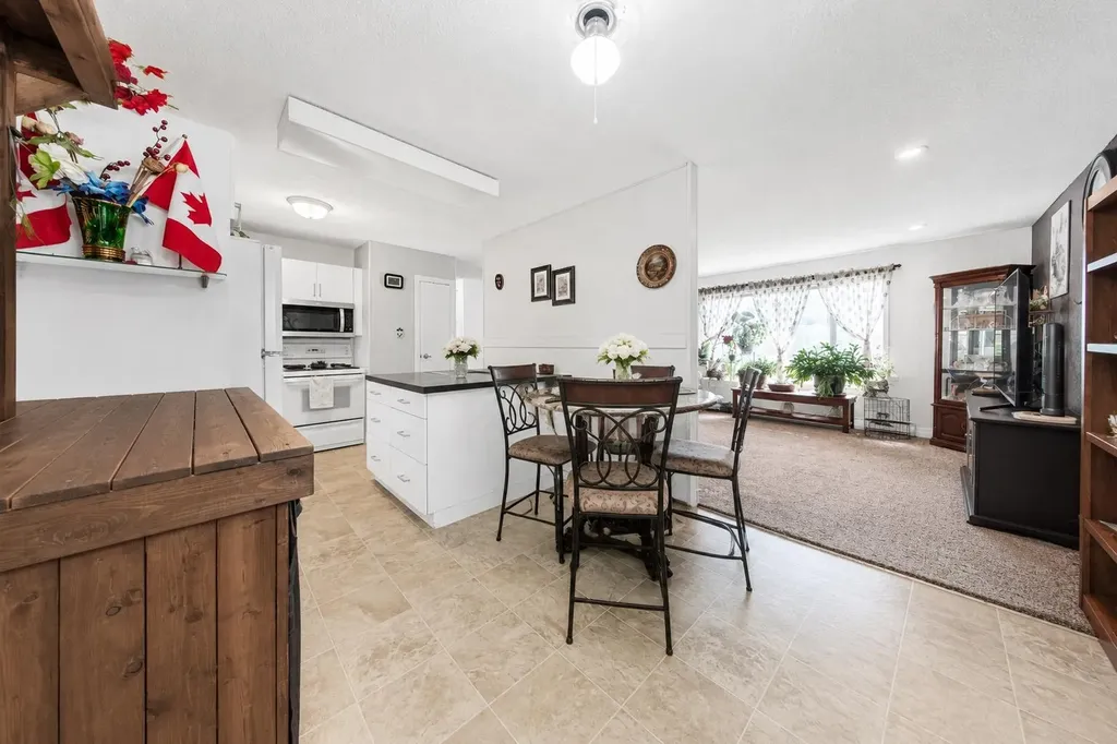 5035 58 Street Close Rocky Mountain House AB T4T 1G5