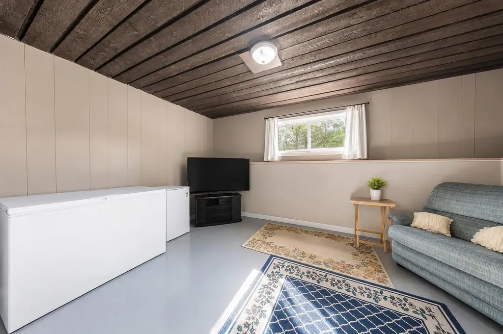 5035 58 Street Close Rocky Mountain House AB T4T 1G5