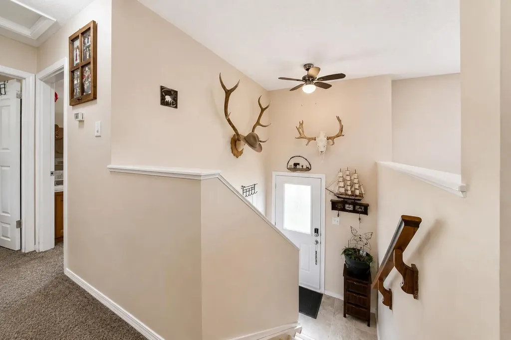 5035 58 Street Close Rocky Mountain House AB T4T 1G5
