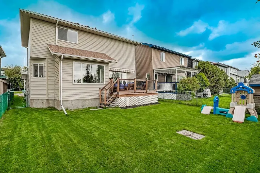 72 Springs Crescent SE Airdrie AB T4A 2C7
