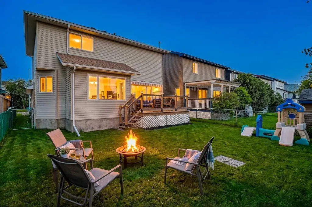72 Springs Crescent SE Airdrie AB T4A 2C7