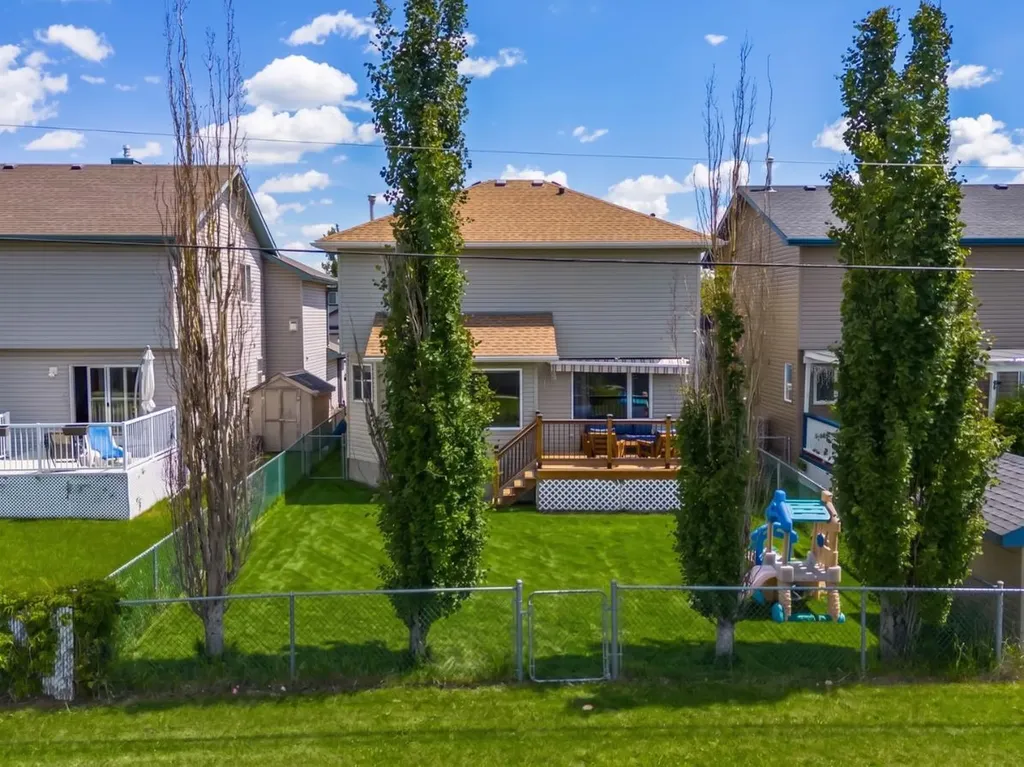 72 Springs Crescent SE Airdrie AB T4A 2C7