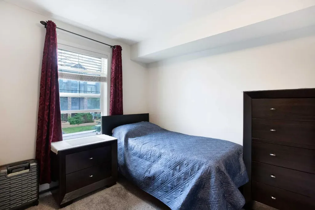 2000 Applevillage Court SE Calgary AB T2A 7Z4