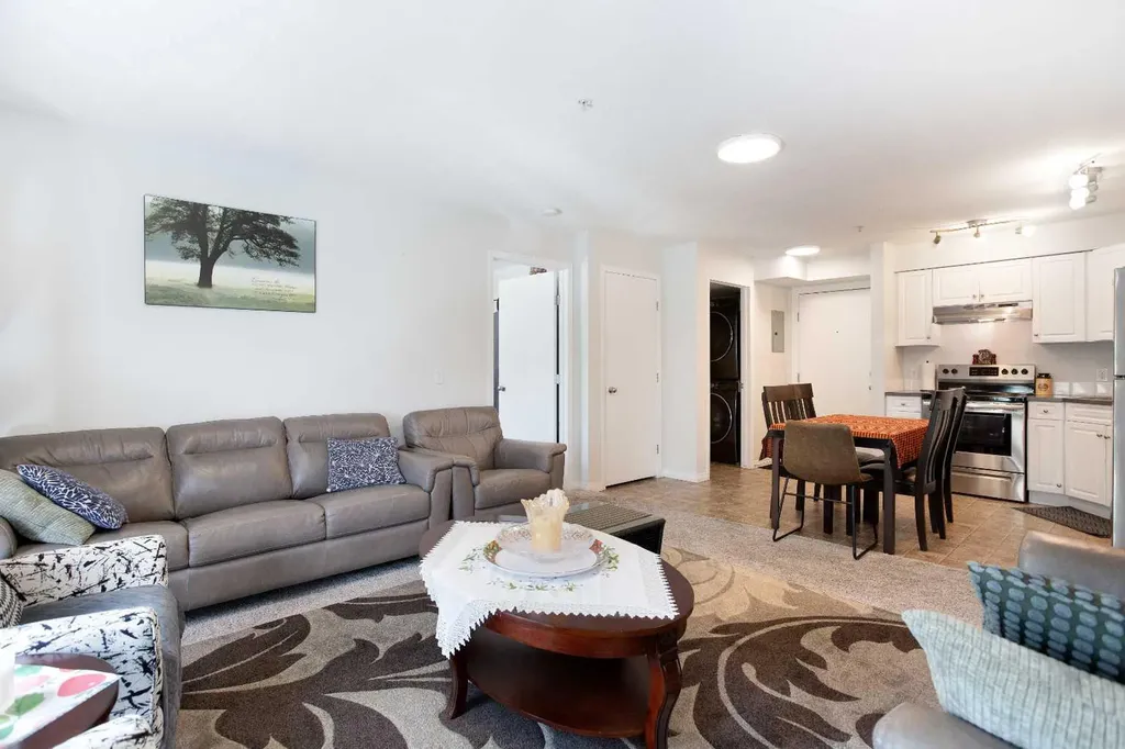 2000 Applevillage Court SE Calgary AB T2A 7Z4
