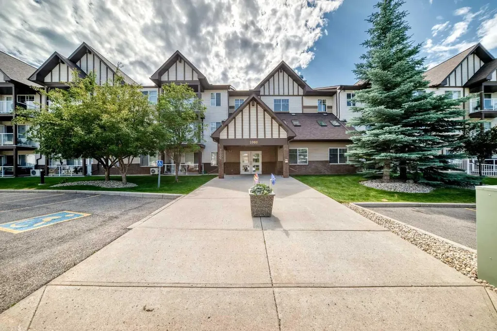 200 Community Way Okotoks AB T1S2L2