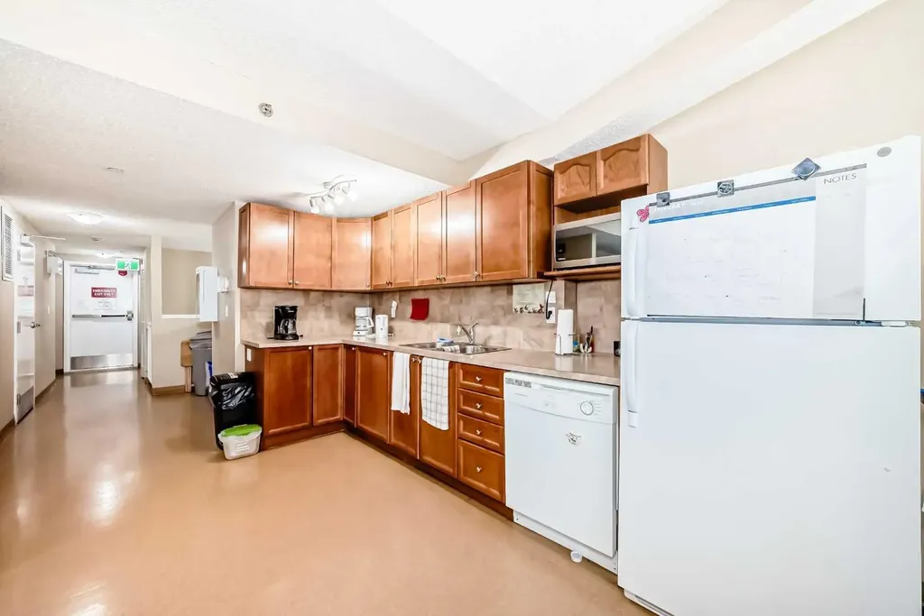 200 Community Way Okotoks AB T1S2L2