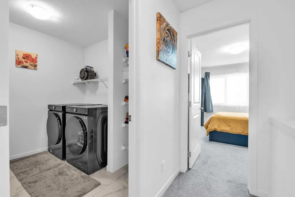 52 Edith Gate NW Calgary AB T3A 1Z2