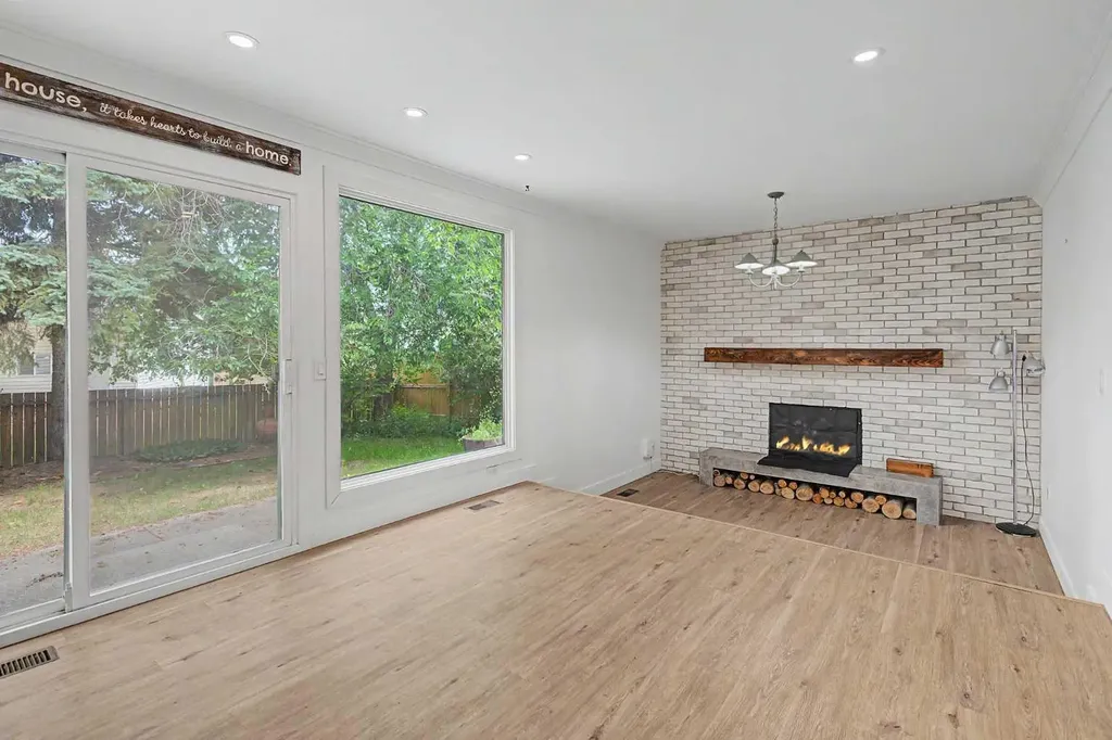 1320 116 Avenue SW Calgary AB t2w2a5