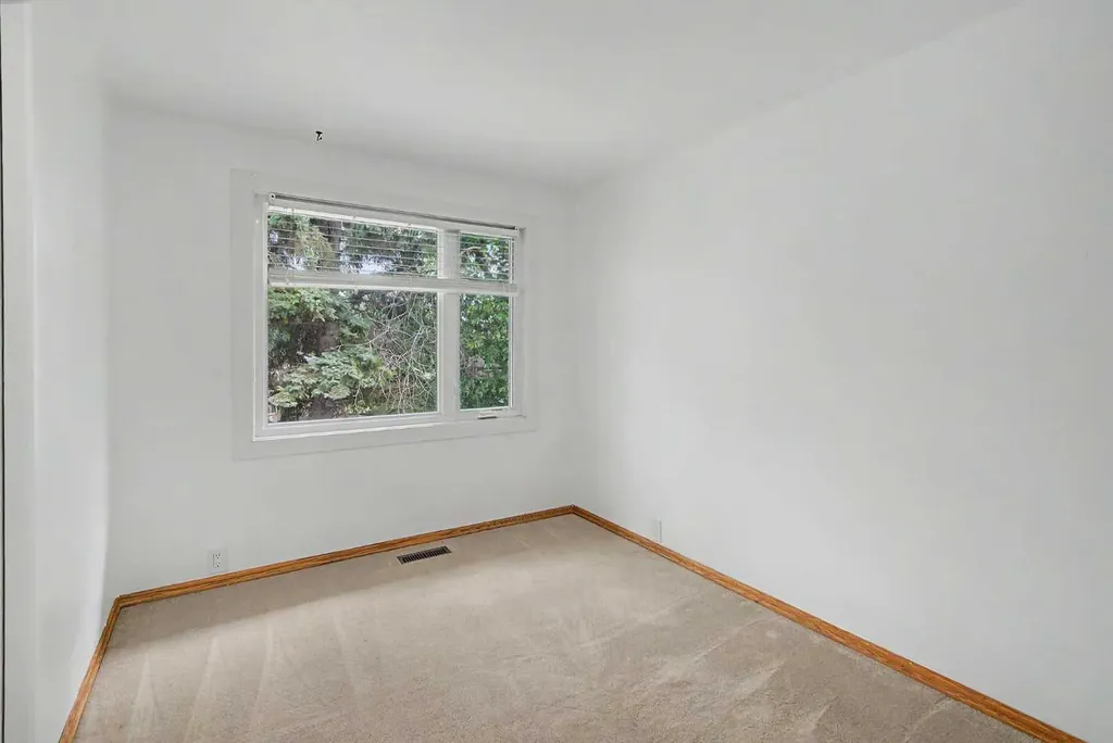1320 116 Avenue SW Calgary AB t2w2a5
