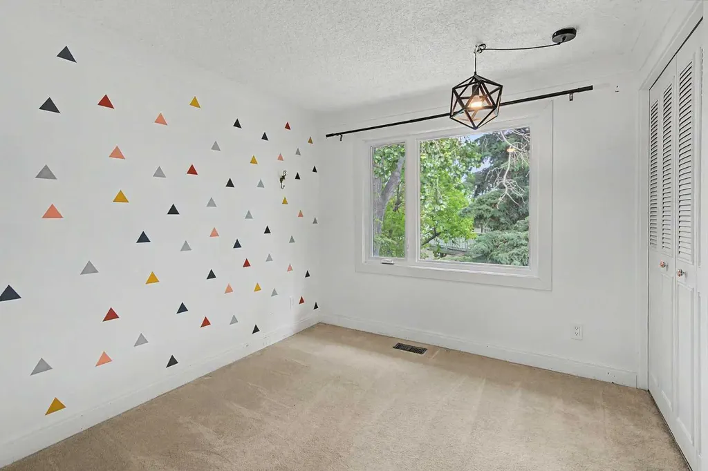 1320 116 Avenue SW Calgary AB t2w2a5