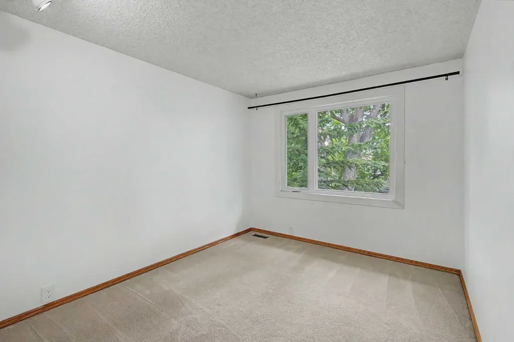 1320 116 Avenue SW Calgary AB t2w2a5