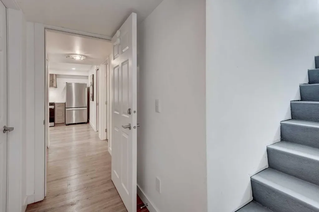 1320 116 Avenue SW Calgary AB t2w2a5