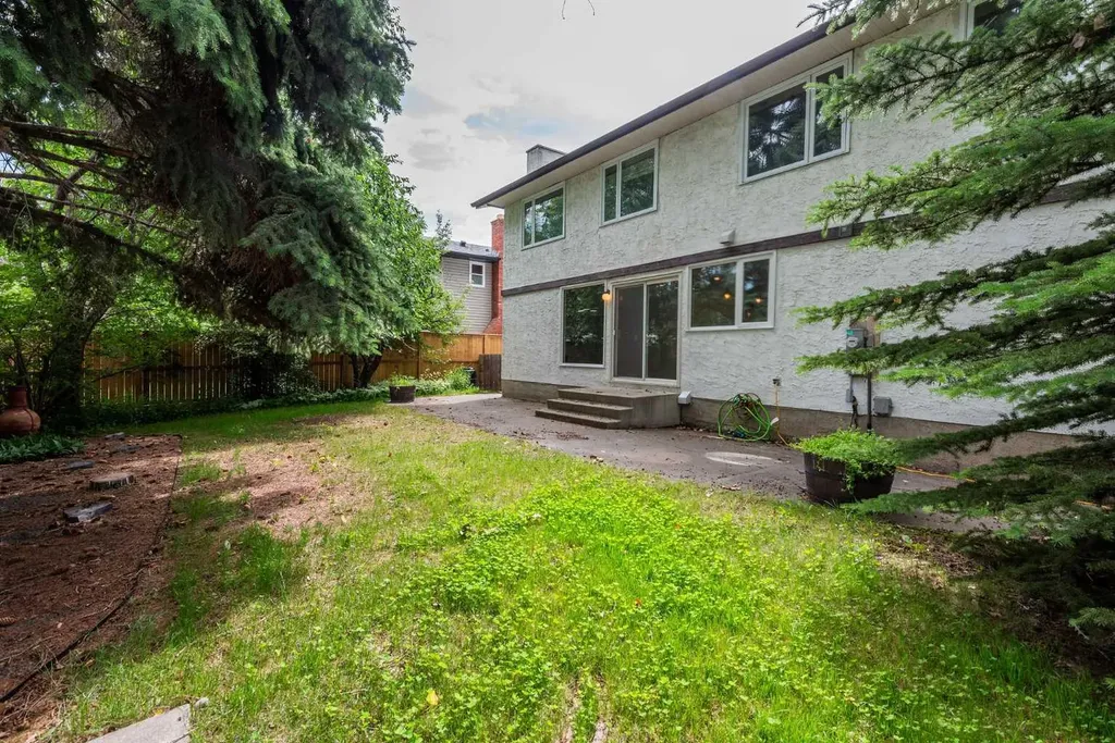 1320 116 Avenue SW Calgary AB t2w2a5