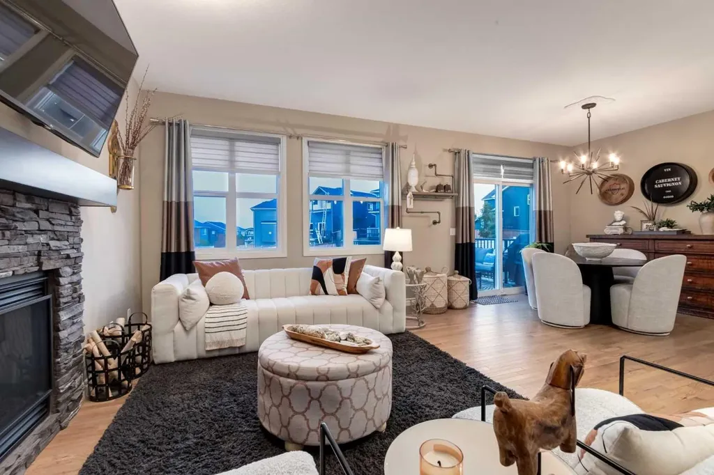 444 Evansglen Drive NW Calgary AB T3P 0P1