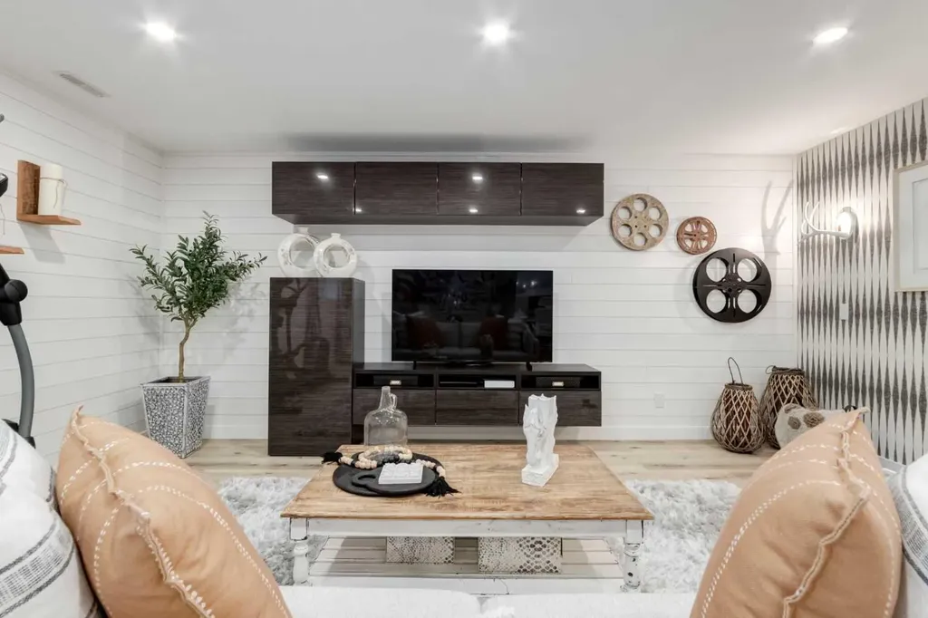 444 Evansglen Drive NW Calgary AB T3P 0P1