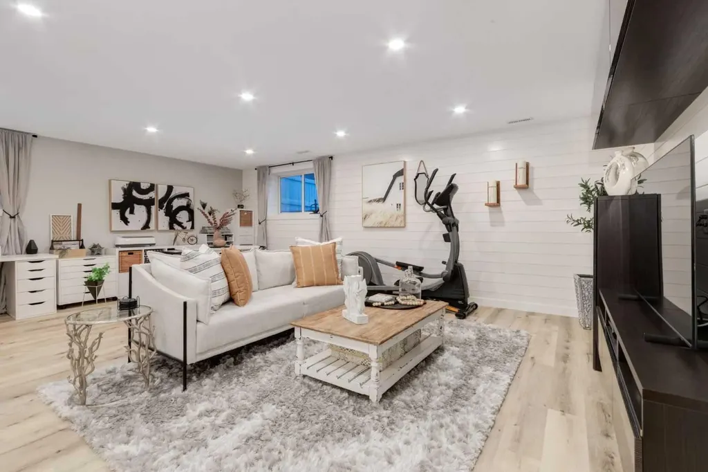 444 Evansglen Drive NW Calgary AB T3P 0P1