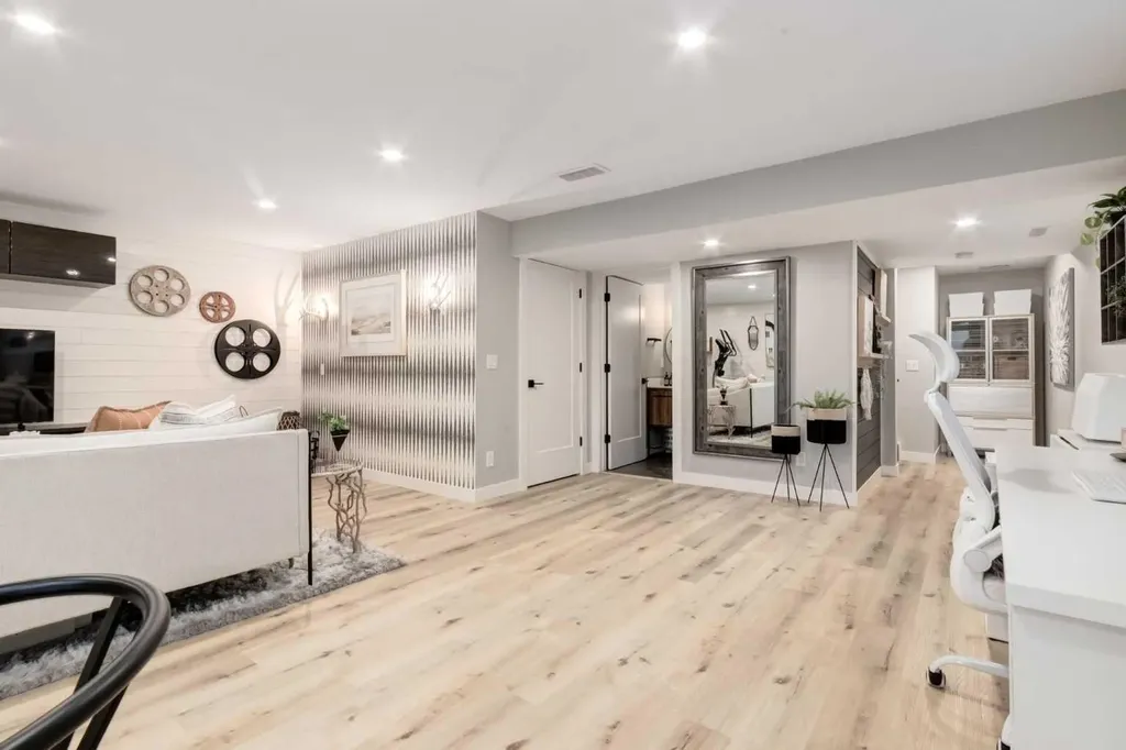 444 Evansglen Drive NW Calgary AB T3P 0P1