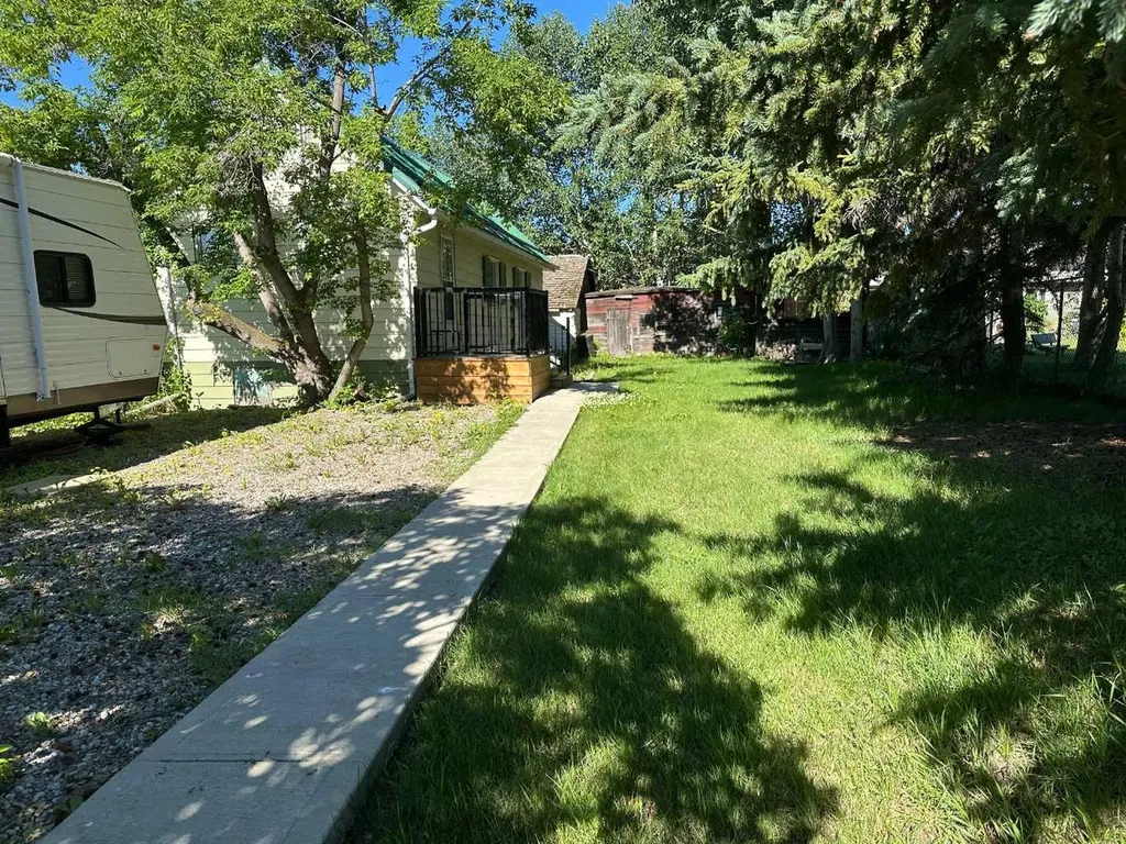 1310 84 Street Coleman AB T0K 0M0