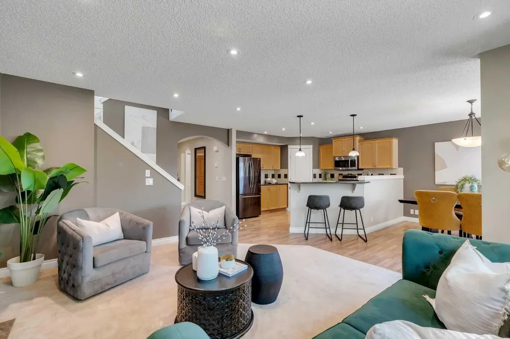 292 Coville Close NE Calgary AB T3K 5V7