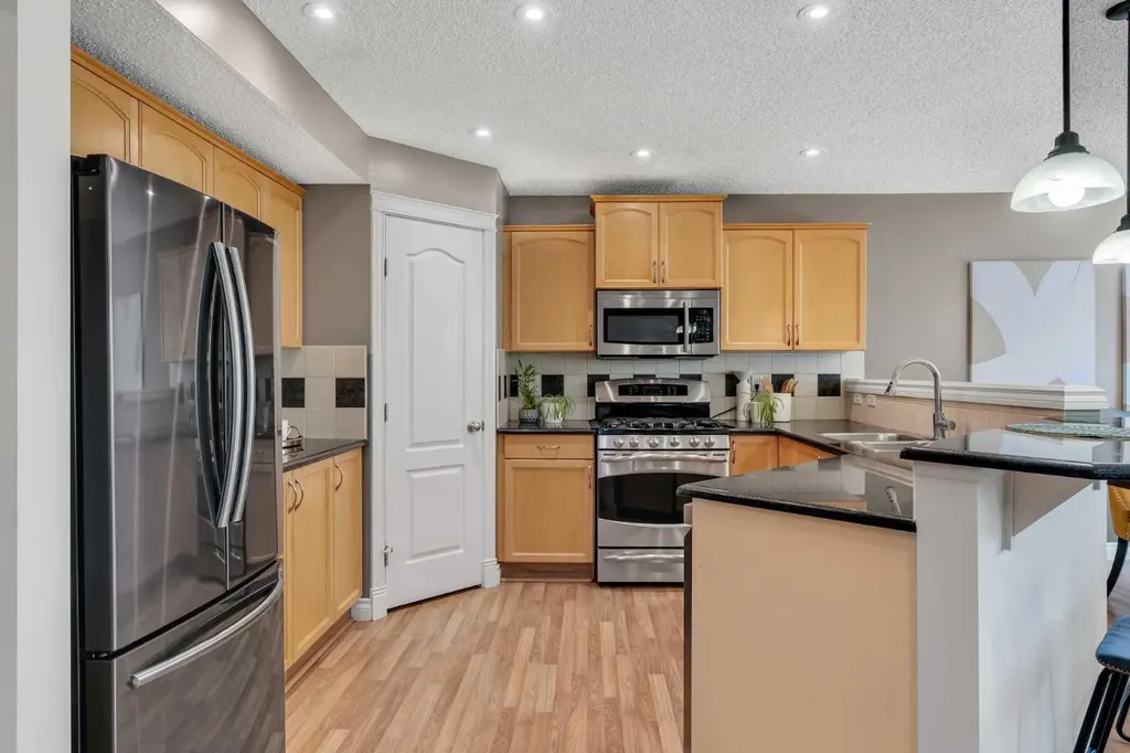 292 Coville Close NE Calgary AB T3K 5V7