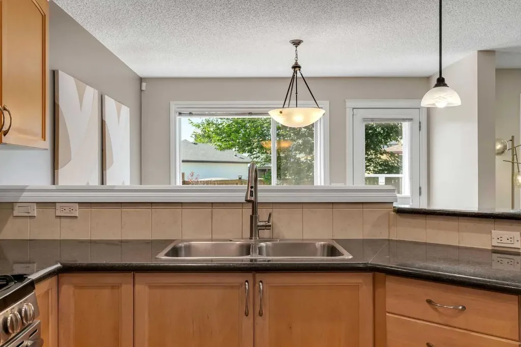 292 Coville Close NE Calgary AB T3K 5V7