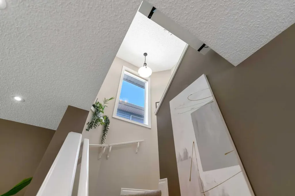 292 Coville Close NE Calgary AB T3K 5V7