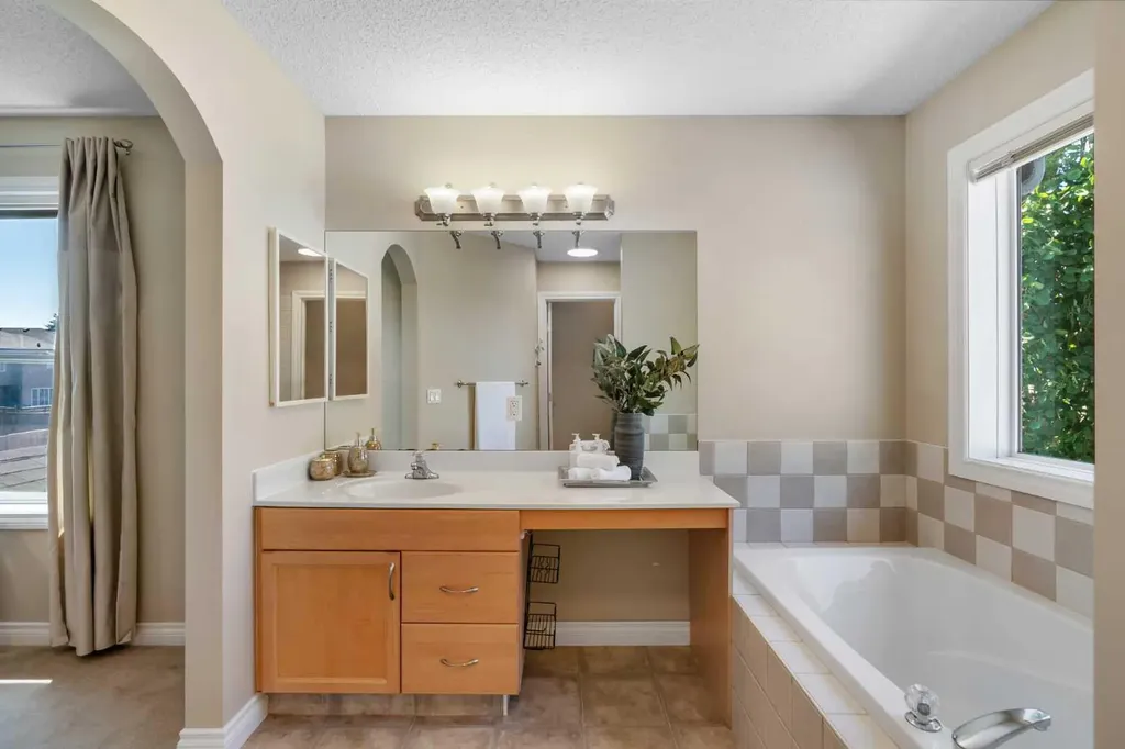 292 Coville Close NE Calgary AB T3K 5V7