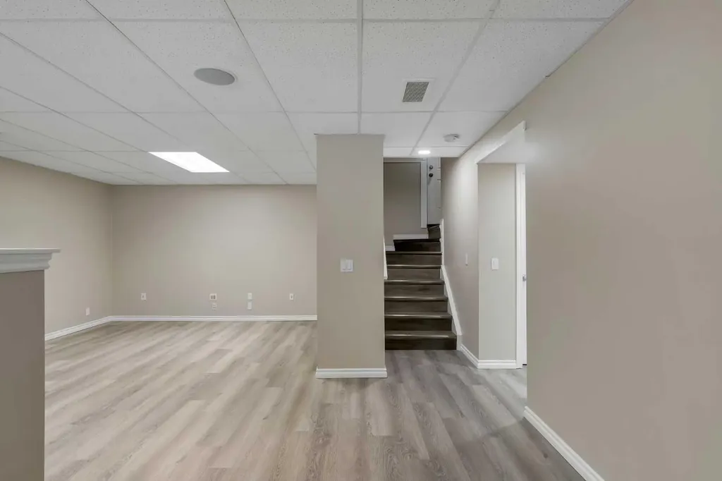 292 Coville Close NE Calgary AB T3K 5V7