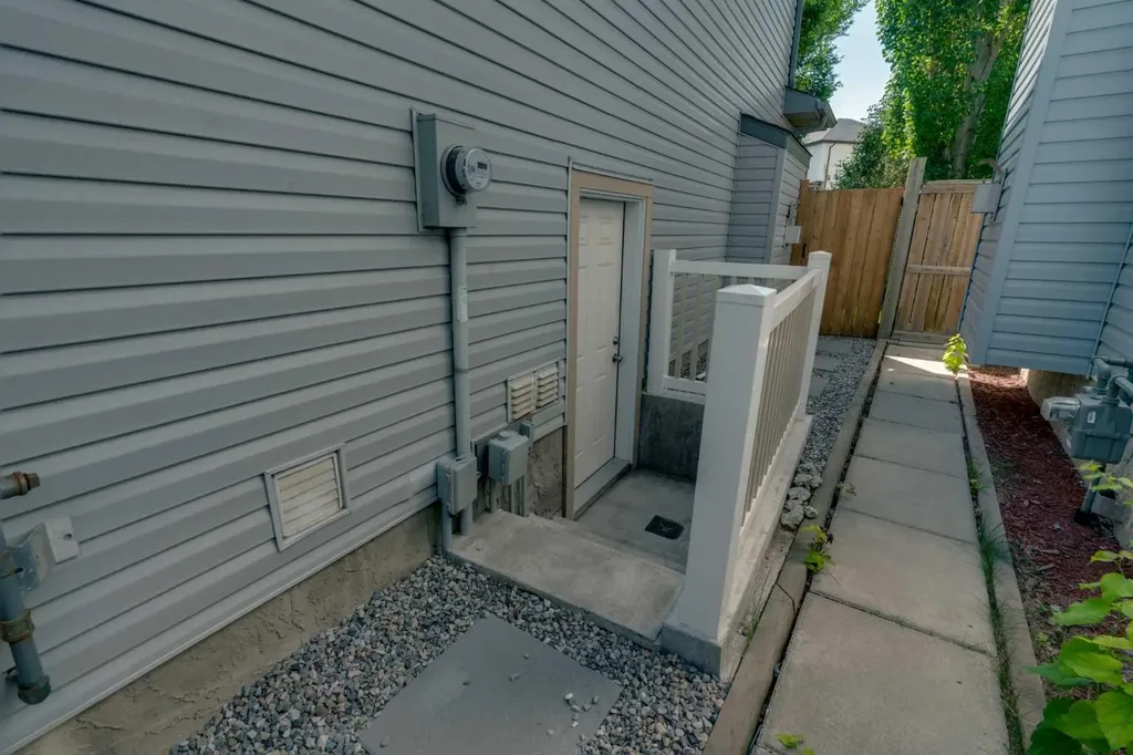 292 Coville Close NE Calgary AB T3K 5V7