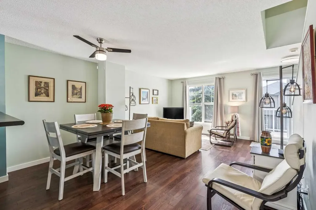 23 Toscana Gardens NW Calgary AB T3L 3C2